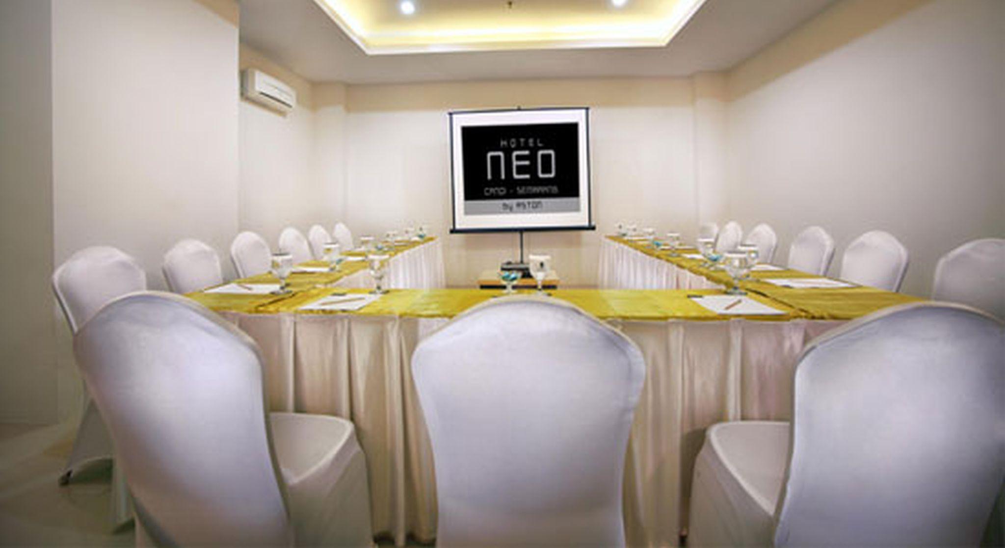 Hotel Neo Candi Simpang Lima - Semarang By Aston מראה חיצוני תמונה