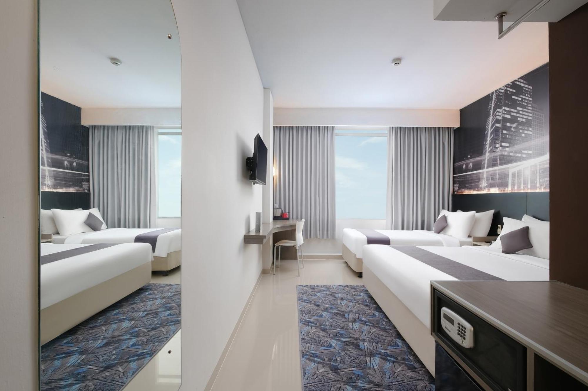 Hotel Neo Candi Simpang Lima - Semarang By Aston מראה חיצוני תמונה