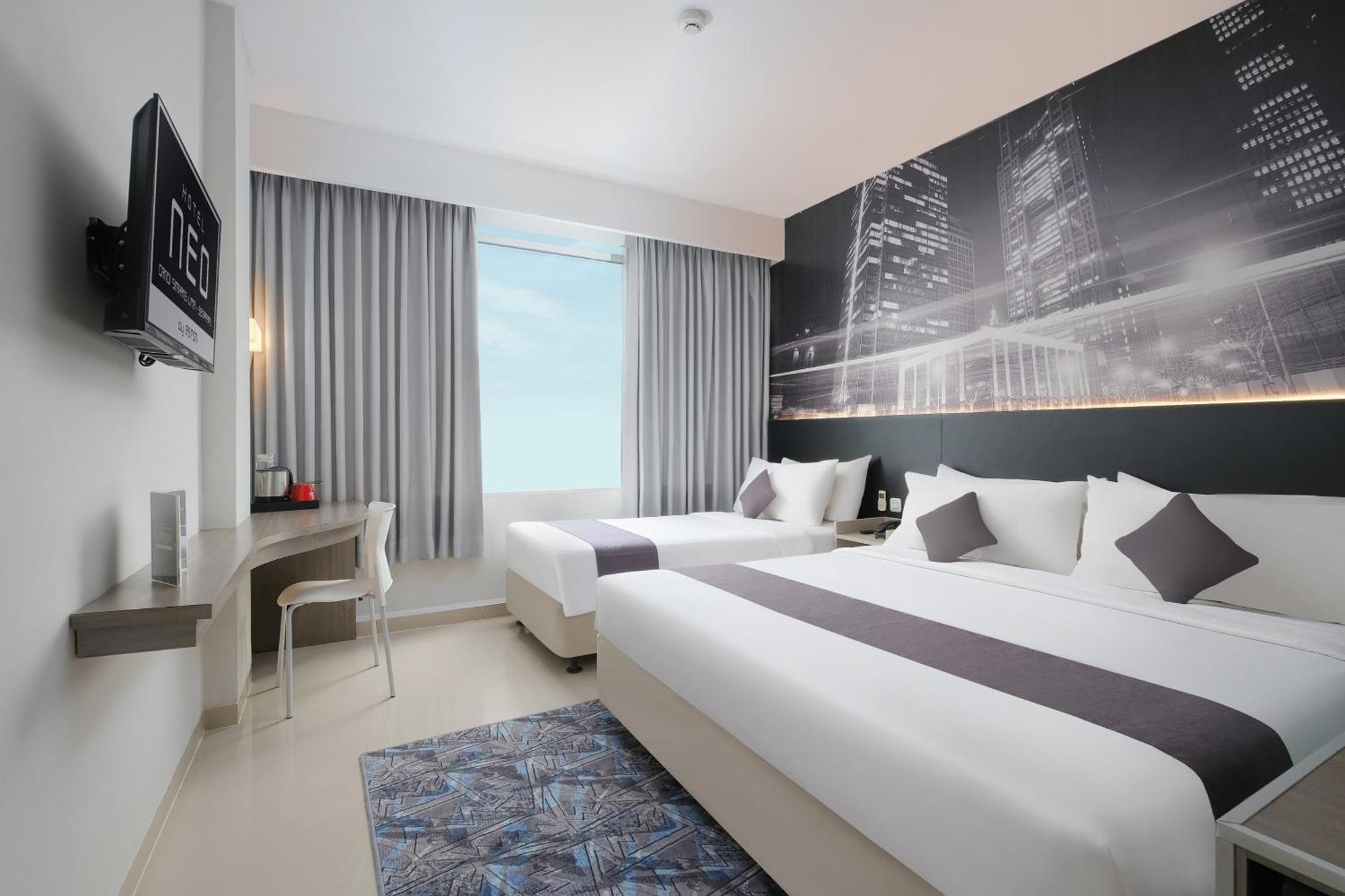 Hotel Neo Candi Simpang Lima - Semarang By Aston מראה חיצוני תמונה