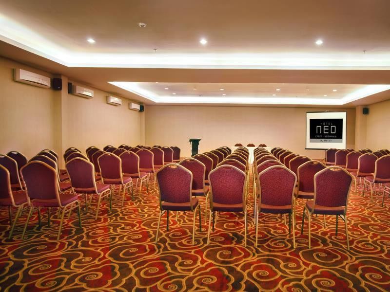 Hotel Neo Candi Simpang Lima - Semarang By Aston מראה חיצוני תמונה