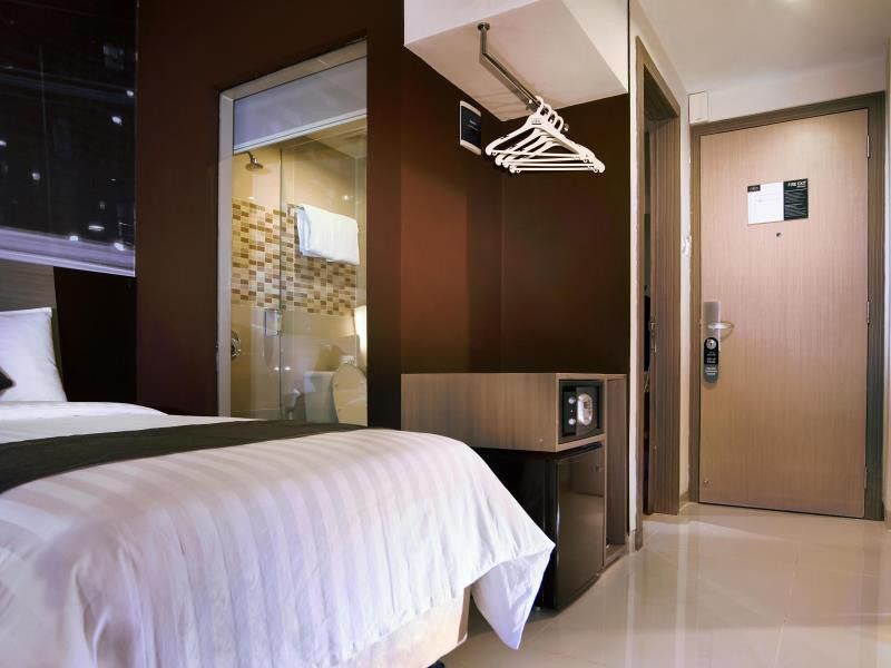 Hotel Neo Candi Simpang Lima - Semarang By Aston מראה חיצוני תמונה