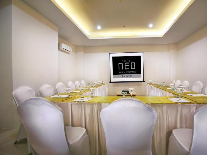 Hotel Neo Candi Simpang Lima - Semarang By Aston מראה חיצוני תמונה