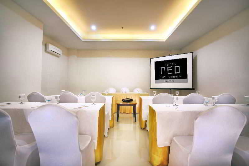Hotel Neo Candi Simpang Lima - Semarang By Aston מראה חיצוני תמונה