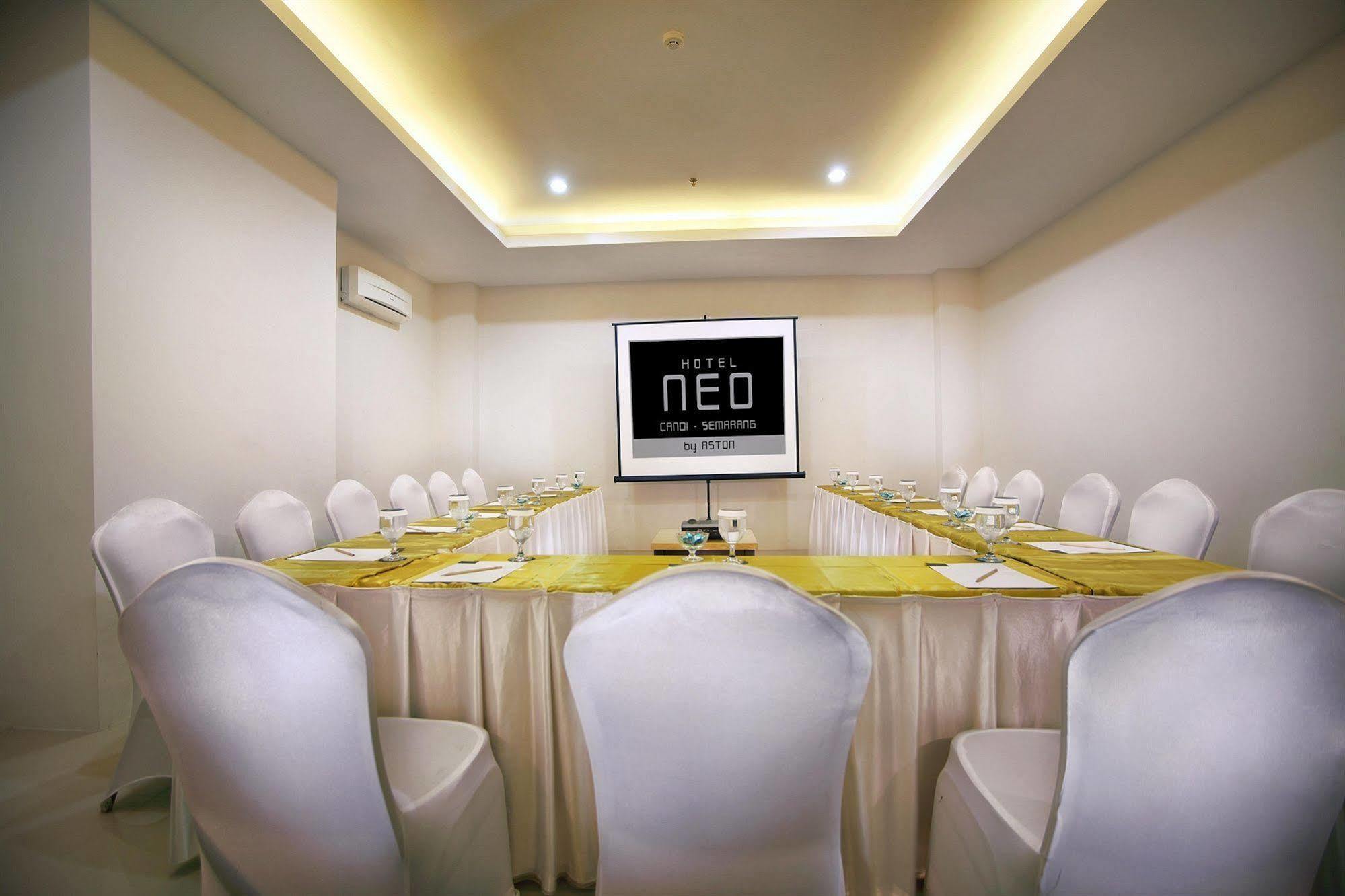 Hotel Neo Candi Simpang Lima - Semarang By Aston מראה חיצוני תמונה
